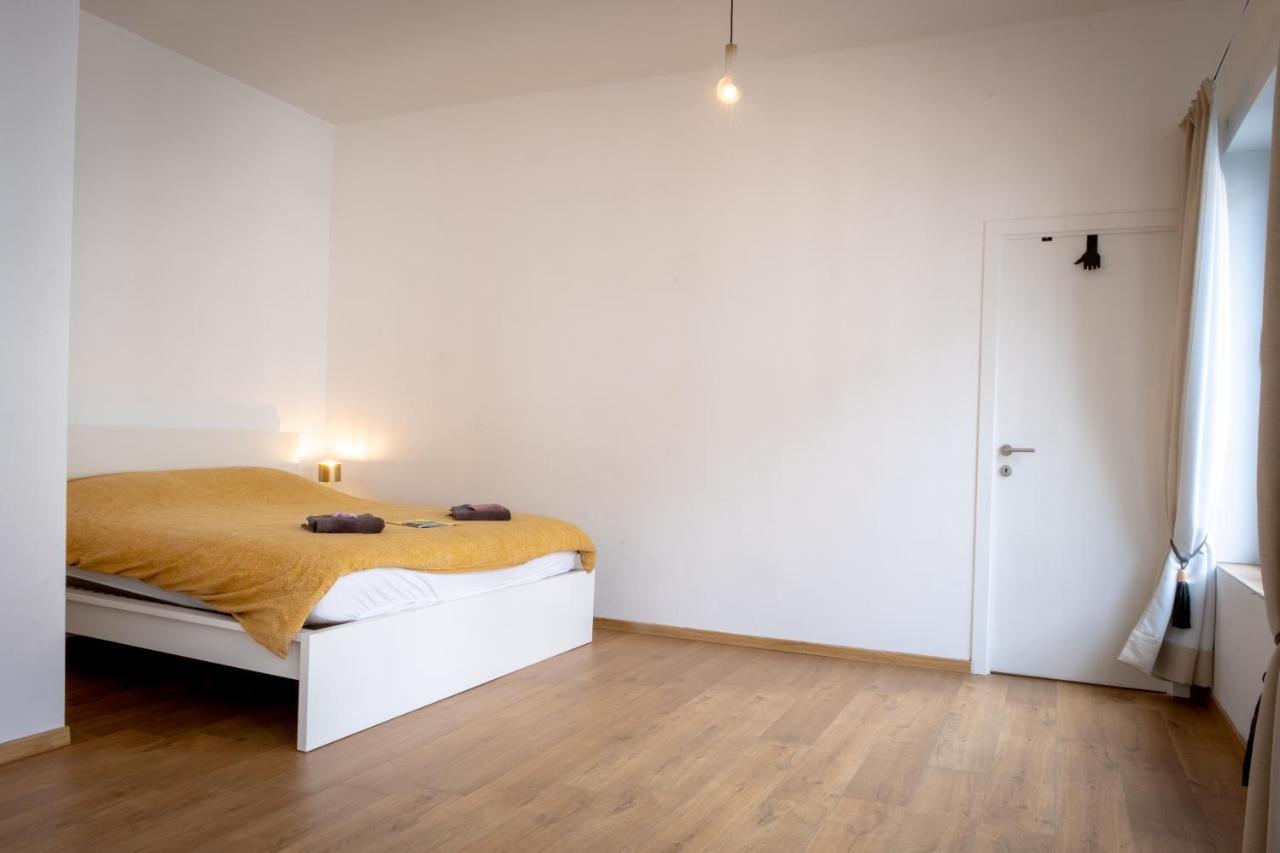 Quartier Leonard Bed and Breakfast Gent Exteriör bild