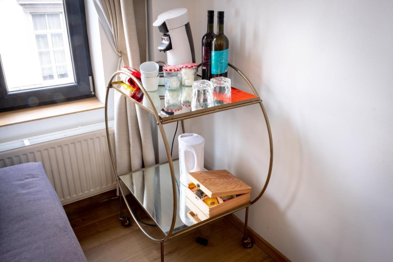 Quartier Leonard Bed and Breakfast Gent Exteriör bild