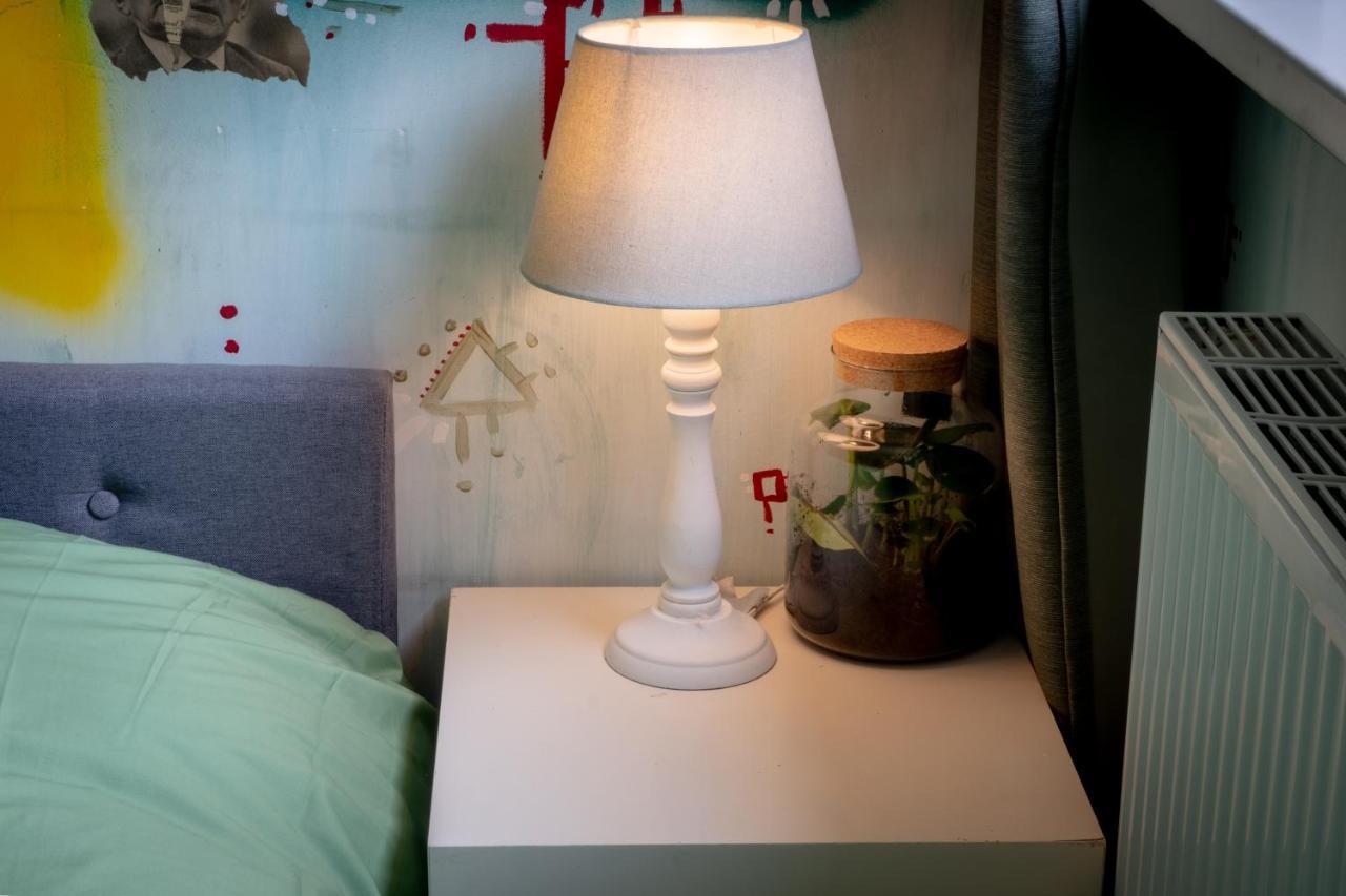 Quartier Leonard Bed and Breakfast Gent Exteriör bild