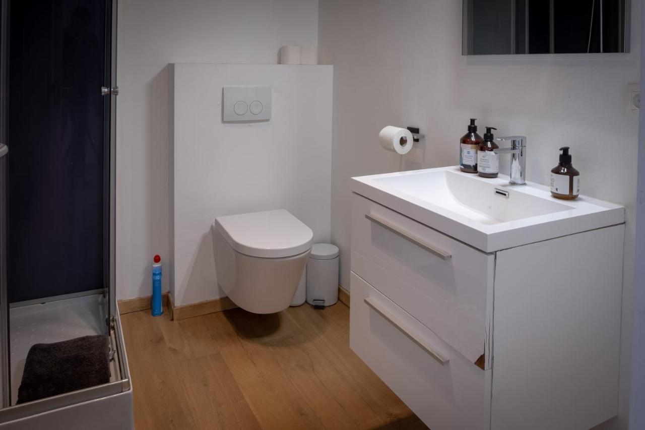 Quartier Leonard Bed and Breakfast Gent Exteriör bild